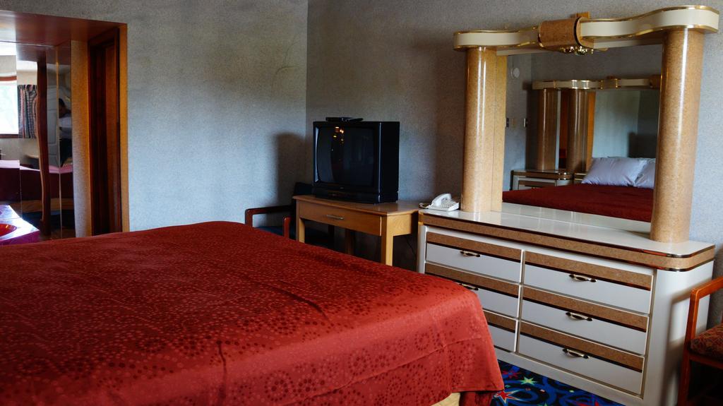 Royale Inn Kansas City Eksteriør billede