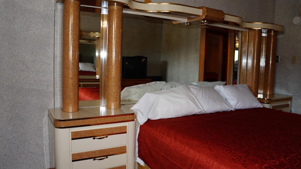 Royale Inn Kansas City Eksteriør billede