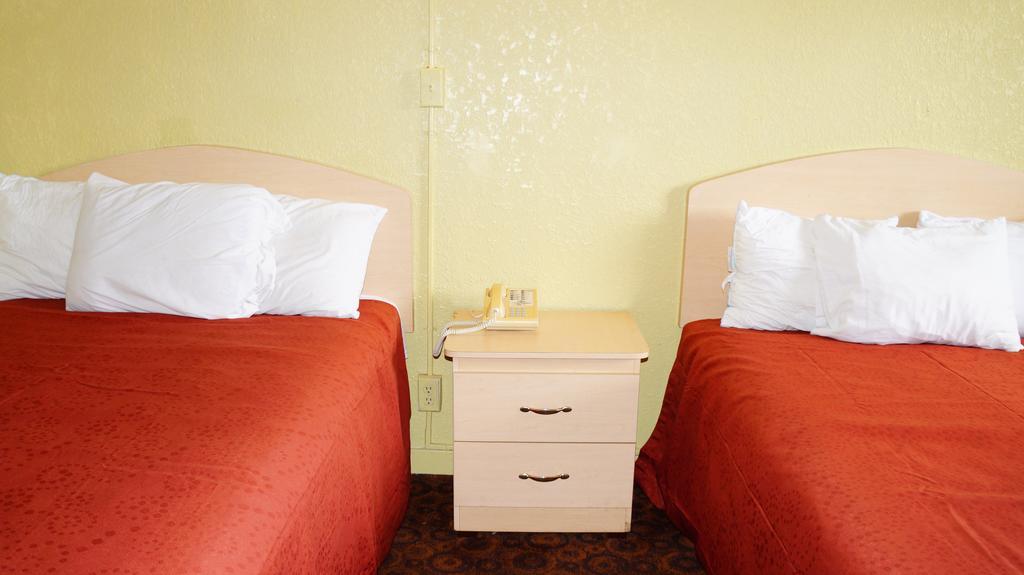Royale Inn Kansas City Eksteriør billede