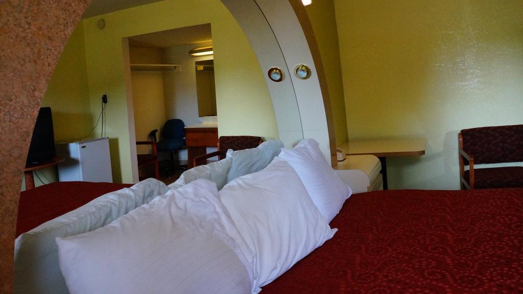Royale Inn Kansas City Eksteriør billede