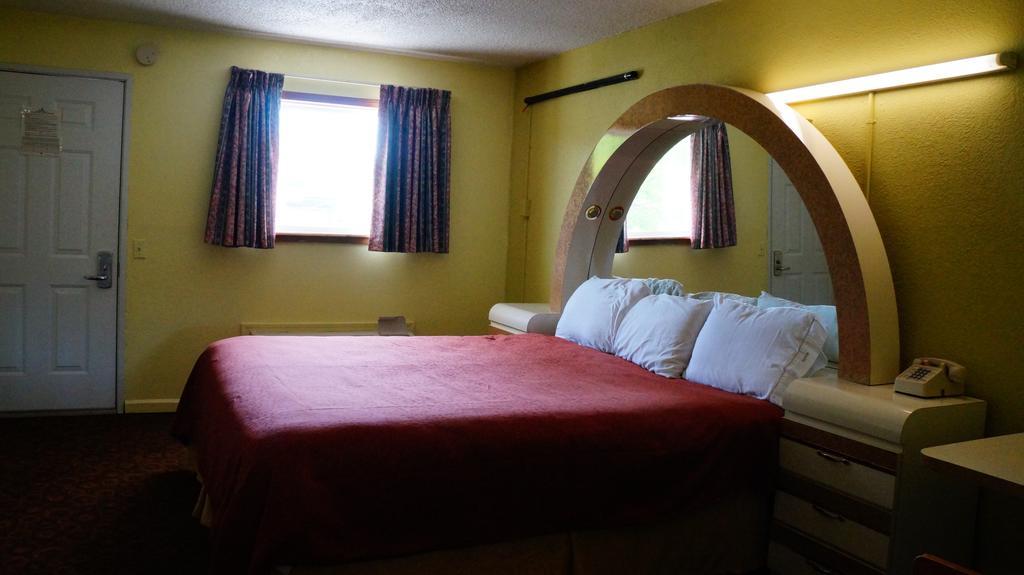 Royale Inn Kansas City Eksteriør billede